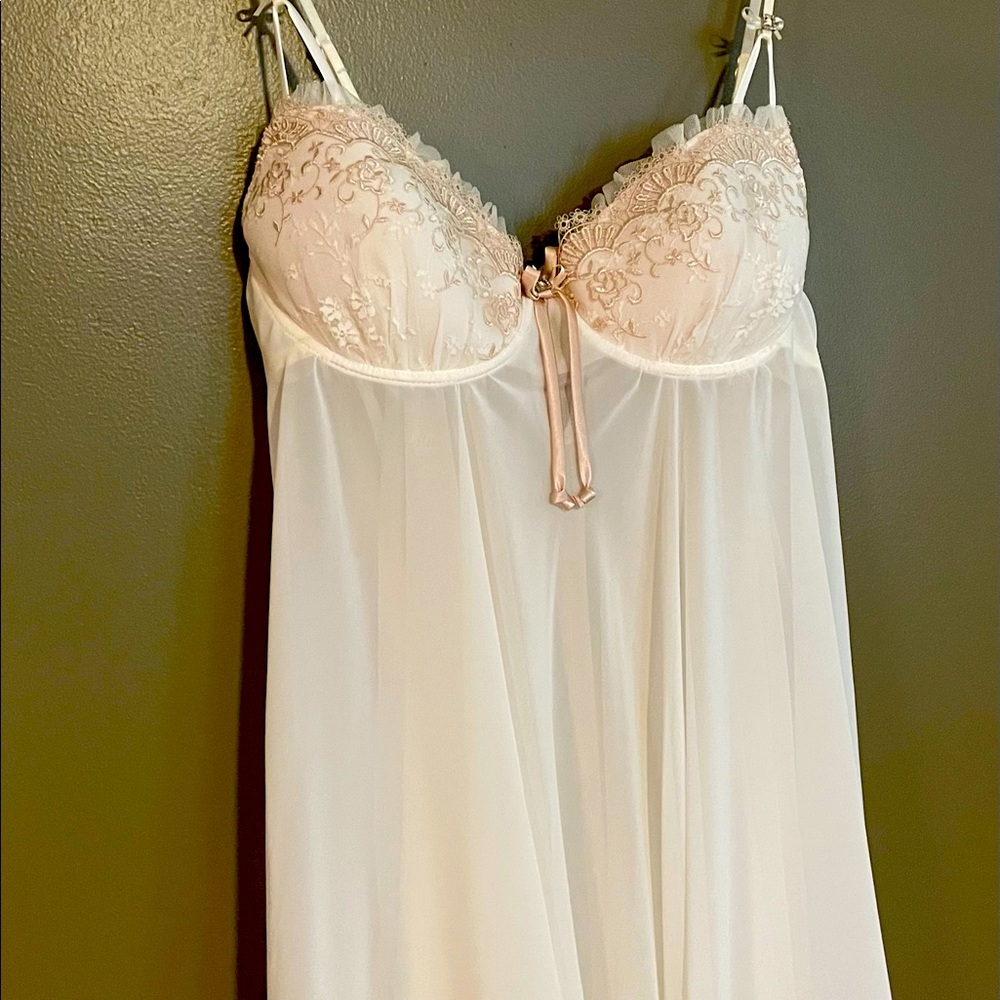Ivory Lingerie baby doll - size XL